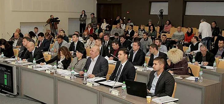 Коледен бонус за кметове