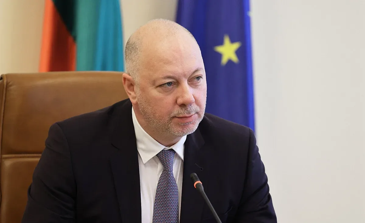 Премиерът поряза "промянаджиите" за магистралата Русе-Търново