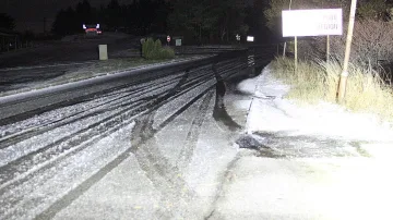 Снеговалажи и ниски температури в цялата страна