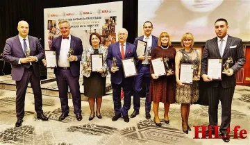 Корифеите на Темида  на благотворителен бал