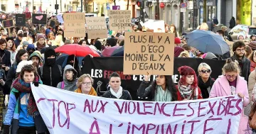 Демонстрации във Франция против сексизма