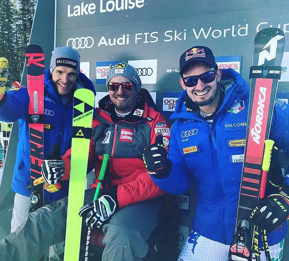 Макс Франц спечели първото спускане за сезона