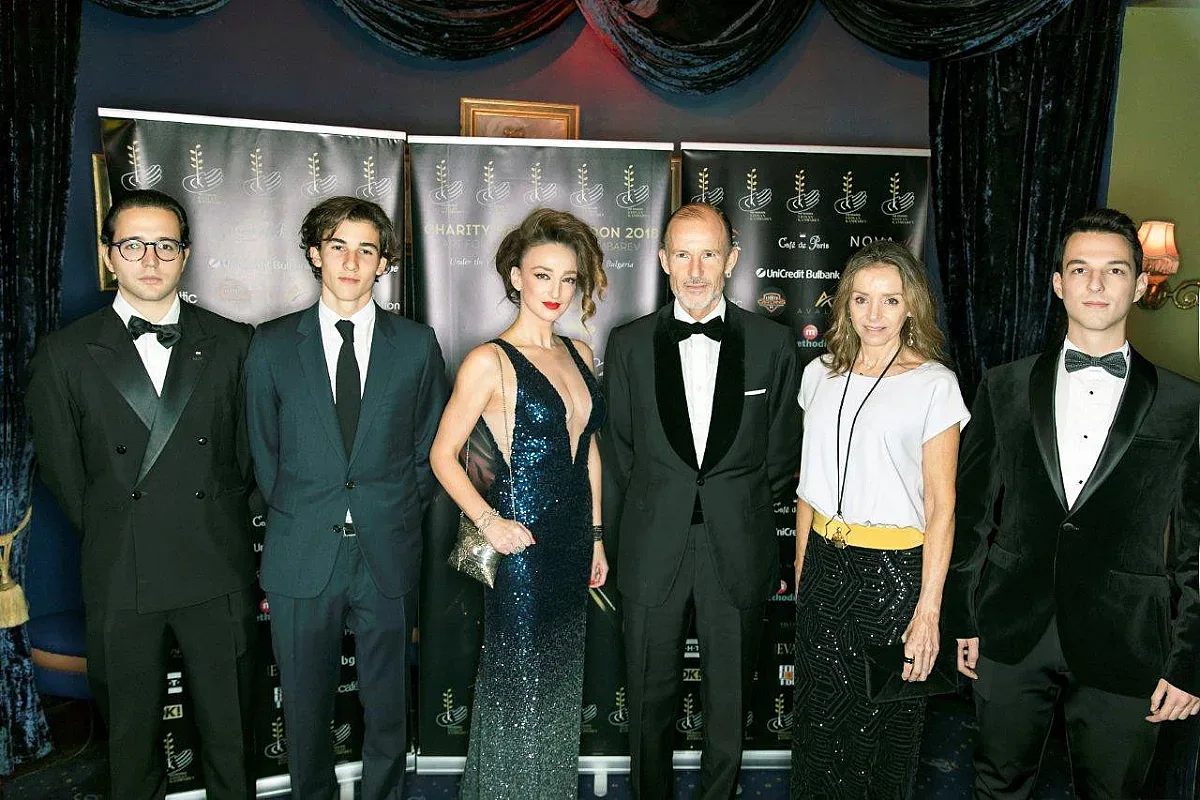 В Лондон наддаваха за ракета на Гришо и мемоари на Стоичков