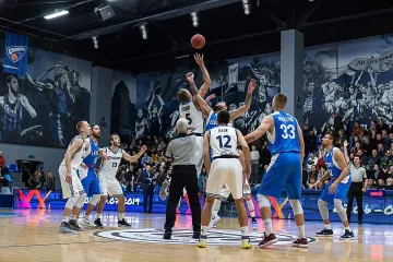 Левски Лукойл с осма поредна победа в НБЛ