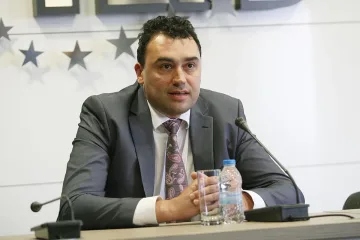 Данъкът върху старите коли ще скочи с 10-30 лева