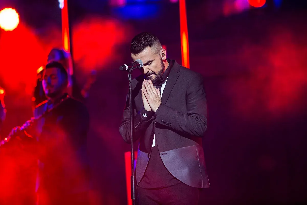 Графа излиза в НДК с нови песни и хитове