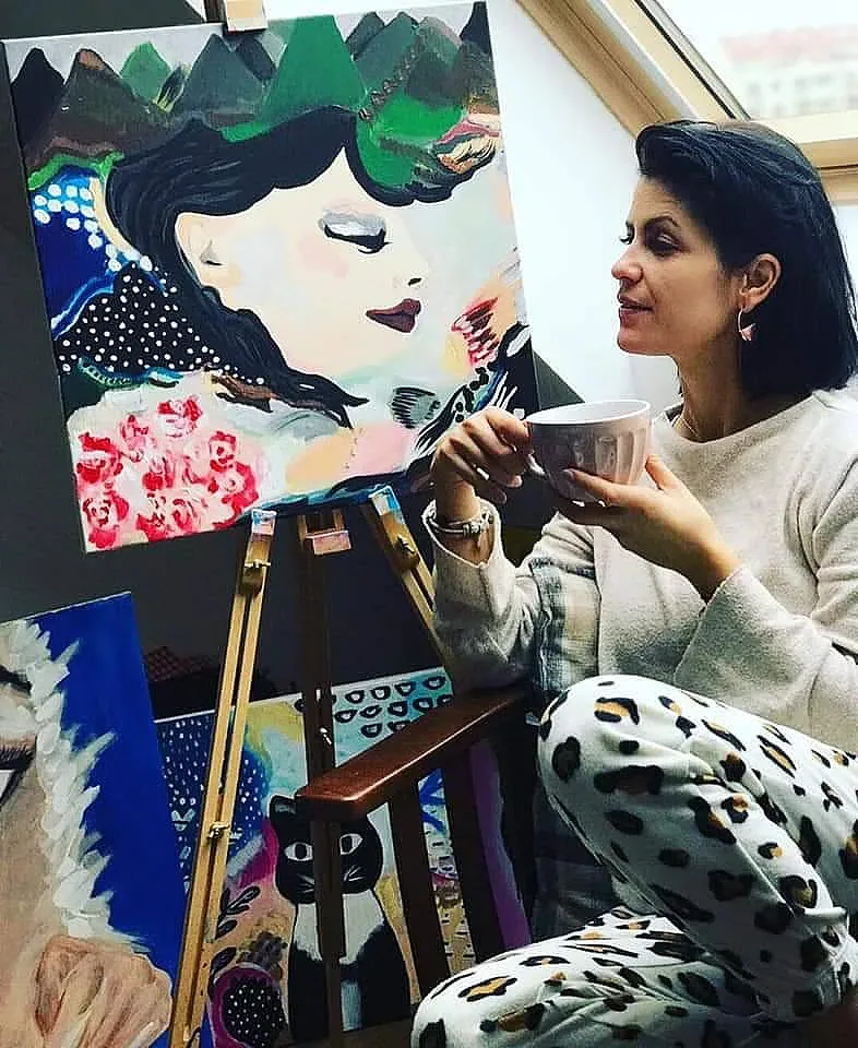 Внучката на Златьо Бояджиев, тв водещ, актьор и художници даряват к