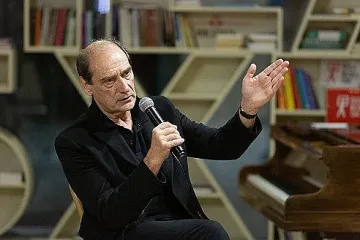 Почитат Емил Чакъров в НДК