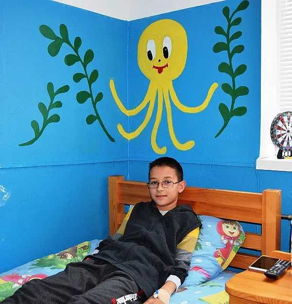 Родители преобразиха детското отделение в болницата в Ардино