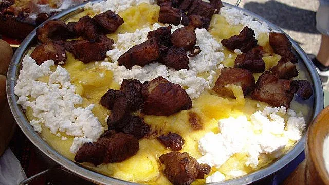 Яжте качамак за сексуална мощ и стройна фигура