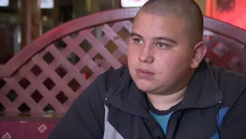 Учител осъди ученик за обида