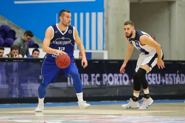 Рилецо би Порто за финал във ФИБА Къп