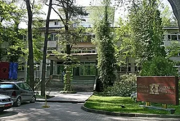 Правителствена болница става детска