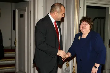 Радев: Законността е поставена на изпитание