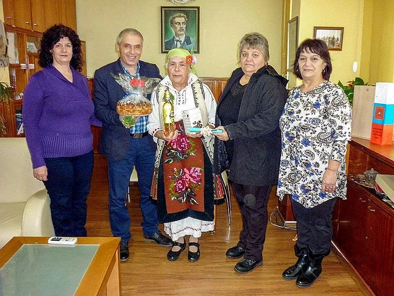 Три златни сватби ще празнуват във Вълчитрън