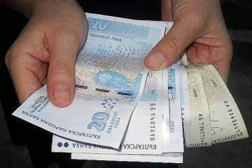 Минималната работна заплата вече е 650 лв