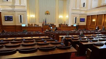 Гласуват номинацията на Марияна Николова за вицепремиер