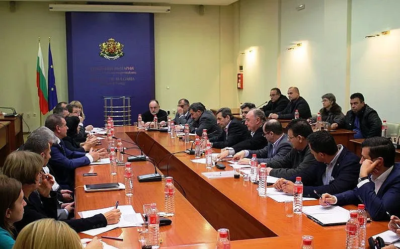 С набор от мерки ще стабилизират Марица изток 2