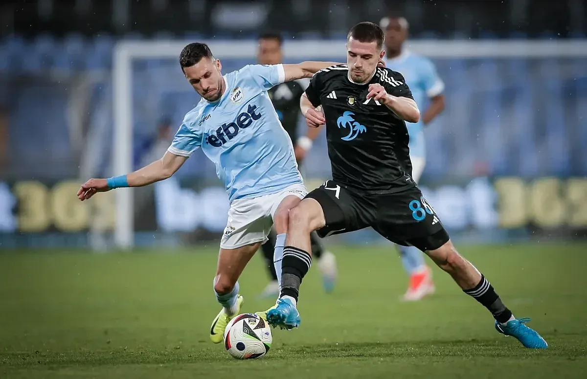 Блеснахме с върховна глупост. Пак изумихме света