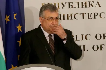 Близнашки: Протестът избива в анархия