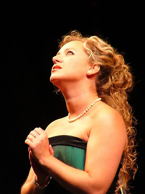 Джудит Халас от Виенската опера пее в София