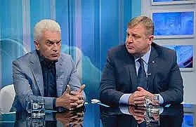 Волен иска оставка и на Каракачанов, той му отвърна