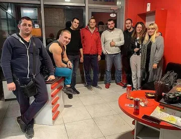 БСП и хора на скандалния Бенчо Бенчев -  зад протестите в Бургас