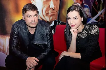 Стотици аплодират звездите от „Откраднат живот“