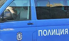 Счупиха витрина на офис на ГЕРБ в Перник