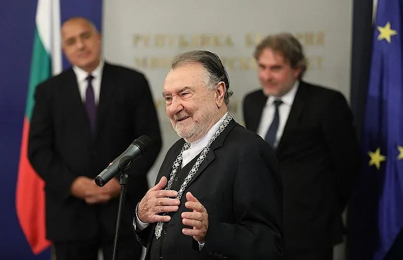 Васил Михайлов получи награда "Св. Паисий Хилендарски" от премиера