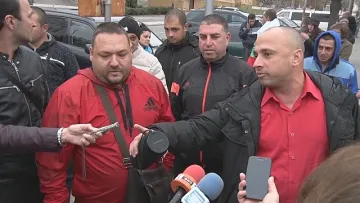 Протест в Шумен, нахлуха в областната управа на града