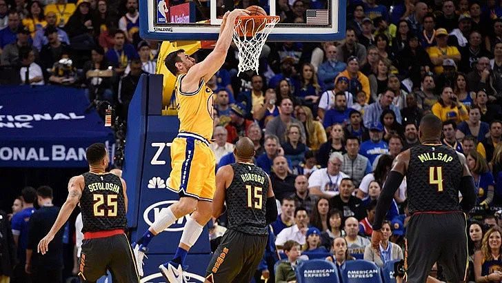 Ясно е бъдещето на Стеф Къри