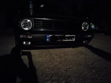 Напръскали колата и на треньора на Славия