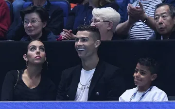 Ноле бие пред Роналдо в Лондон