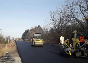 Все още ремонтират участъци от пътя София-Перник през Владая