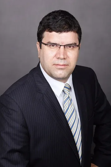 Банката като университет  е напълно възможна мисия