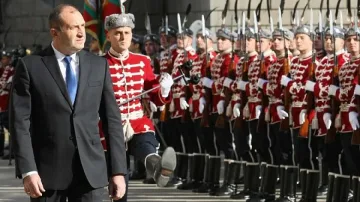 Президентът: Призовавам народа да пребори унинието, мрака, безразличието и моралната криза, за да пребъде България