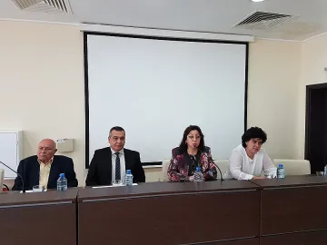 Нощният риболов на миди забранен