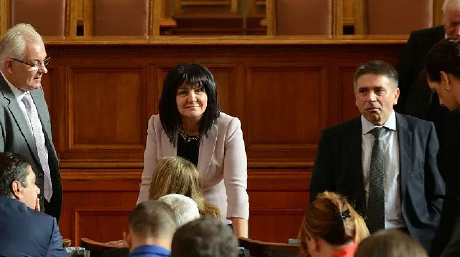 Опозицията препъна кворума! Парламентът не успя да заработи