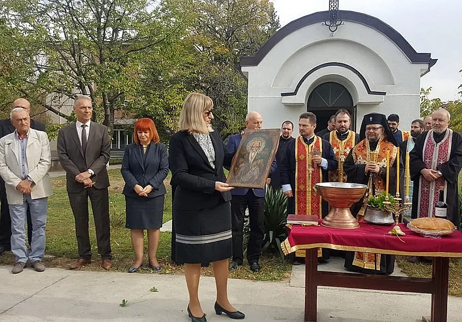Цецка Цачева обещава промени в Закона за българското гражданство