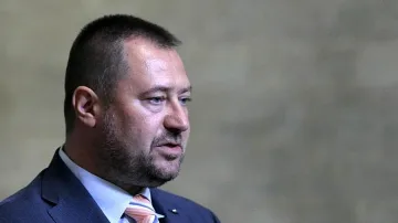 Арестуваха за корупция шефа на Агенцията за българите в чужбина 