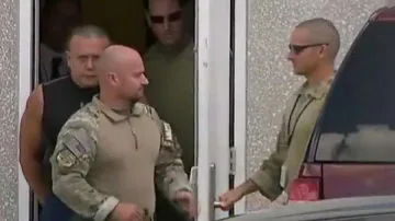 Мъж от Флорида е задържан за писмата-бомби до демократите в САЩ