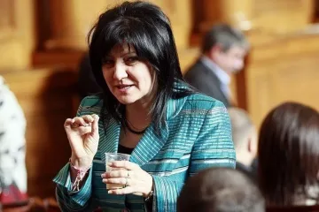 Набиеш жената, лежиш петилетка