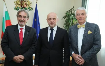 Световният шеф на червения кръст: България може да се гордее с гражданското си общество