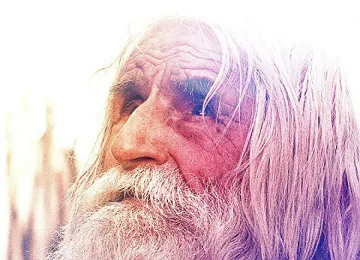 През декември е премиерата на биографичен филм за дядо Добри