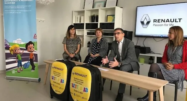 Деца проектират предпазни колани
