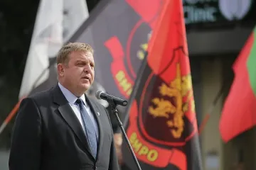 Каракачанов: Правителството не трябва да пада, ако някой иска да се кара, да се кара! 