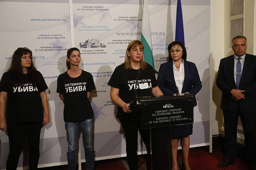 Майките на деца с увреждания искат оставката на вицепремиера Симеонов