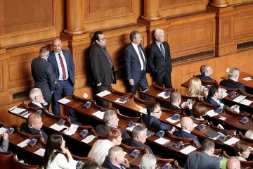 Атака може да поиска оставката на вицепремиера Валери Симеонов