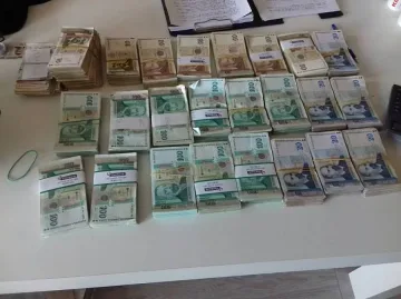 Петима са обвинени в участие в престъпна група за данъчни престъпления